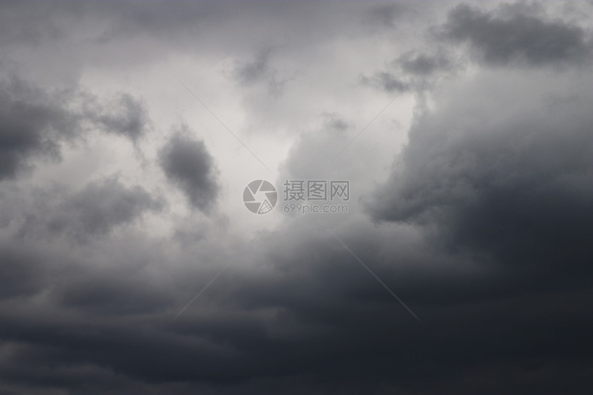 雷暴云雨云天气灰色蓝色天穹雷雨苍穹多云图片