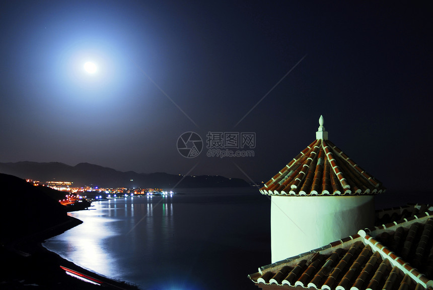 夜间现场海洋板条别墅城堡旅行石板海岸线月光蓝色海岸图片