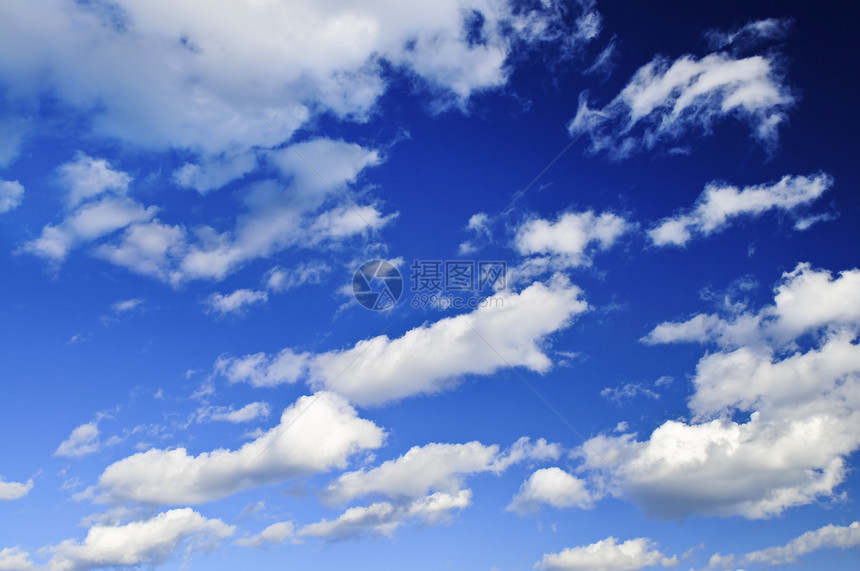 蓝色天空 白云晴天景观多云快乐气氛空气戏剧性白色日光风景图片