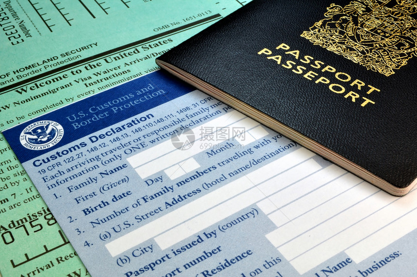 抵达美国 护照和美国海关表格 表图片