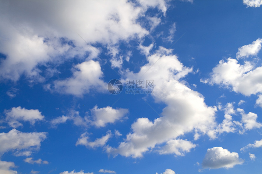 背景季节积雨晴天气氛天空太阳沉淀云雾蓝色天气图片