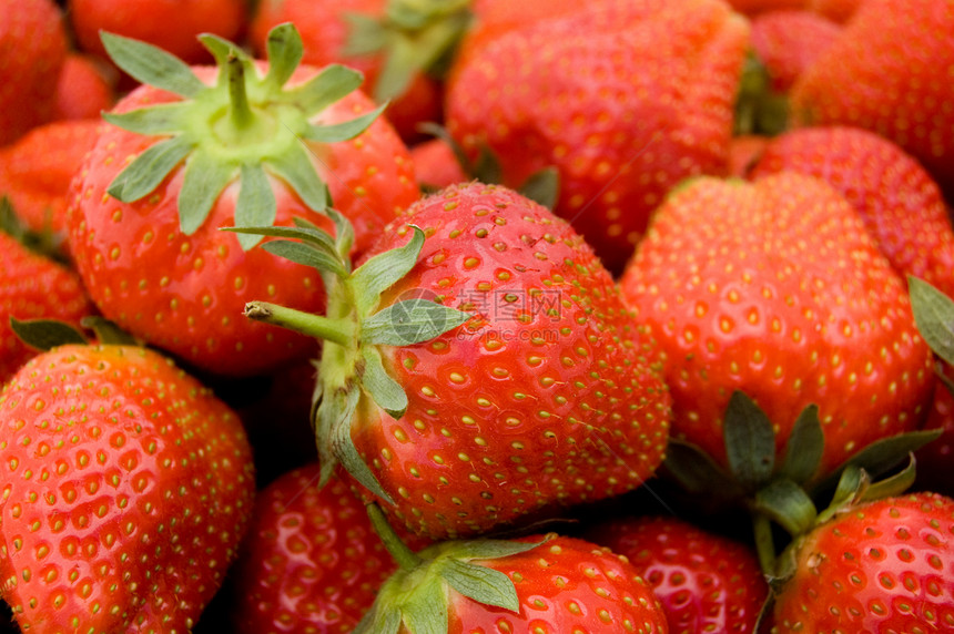草莓甜点早餐饮食叶子红色水果绿色图片
