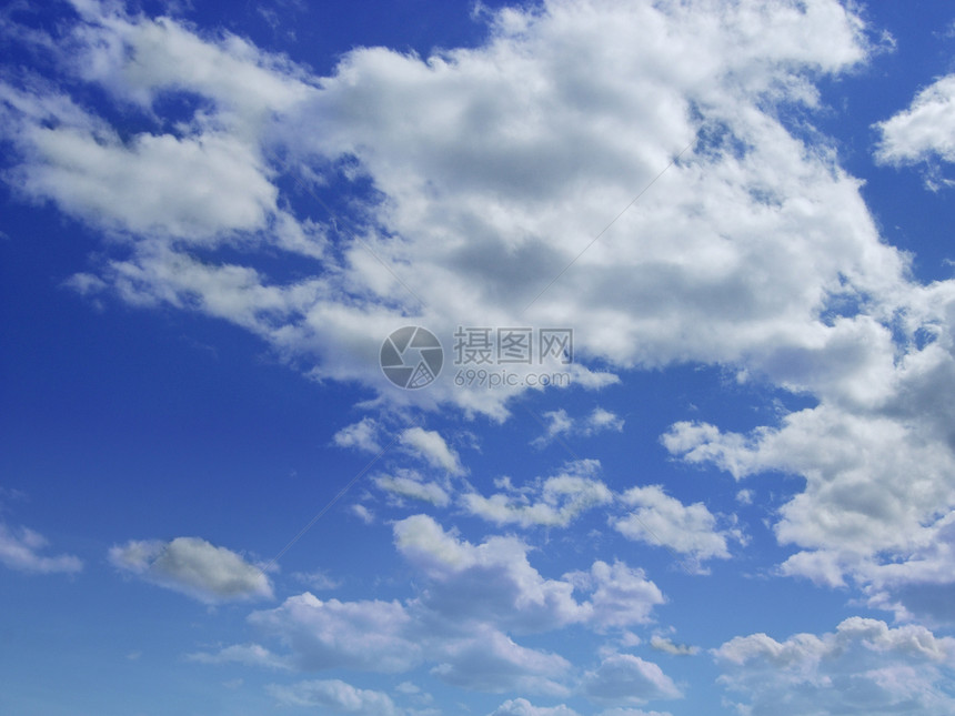 蓝色天空中的云彩气氛环境太阳天蓝色晴天云景天气气象气候蓝天图片