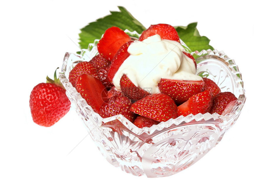 玻璃碗中美味的草莓冰淇淋 在白色背景上隔绝浅露地深处冰淇淋圣代育肥杯子奶油味道食物营养品饮食产品图片