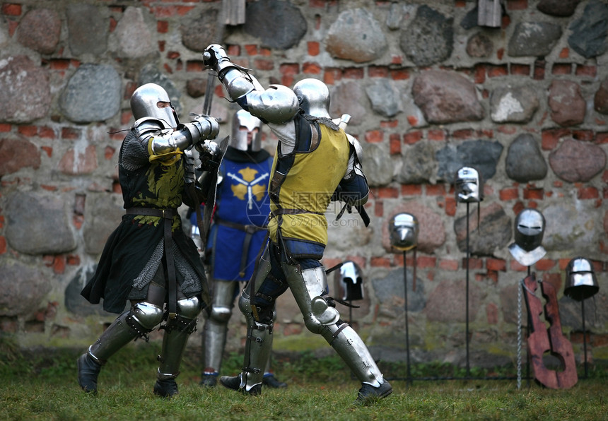 骑士金属比赛合金男人斧头打败斗争头盔戏服图片