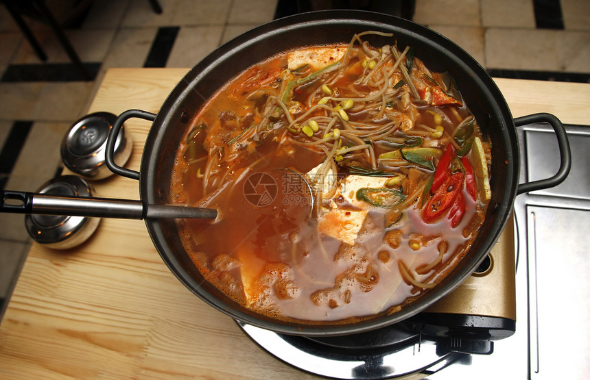 韩国汤餐厅午餐食品烹饪托盘猪肉海鲜食物课程美味图片