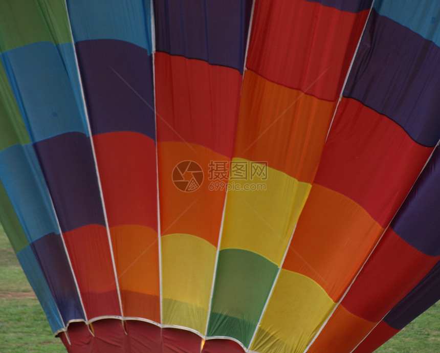 彩色气球空气漂浮节日冒险航班天线运输旅行运动图片