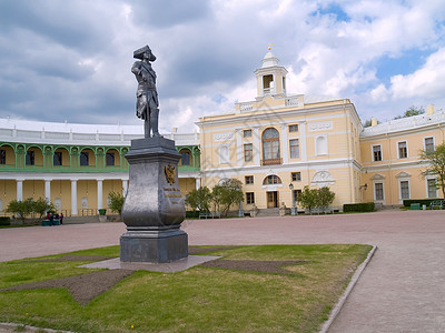 帕夫洛夫斯基宫殿高清图片