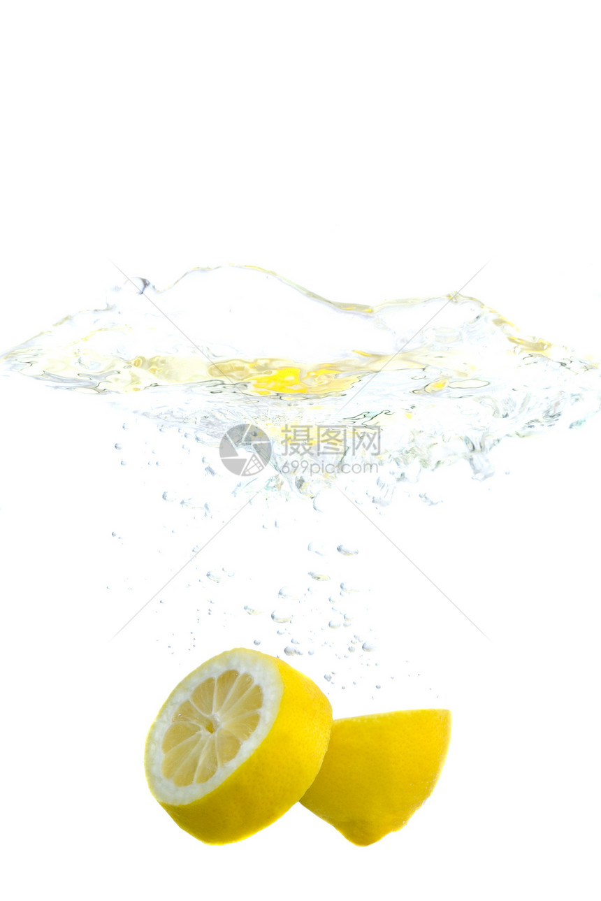 柠檬气泡生活方式横截面喷涂碰撞漩涡涟漪食物水果图片