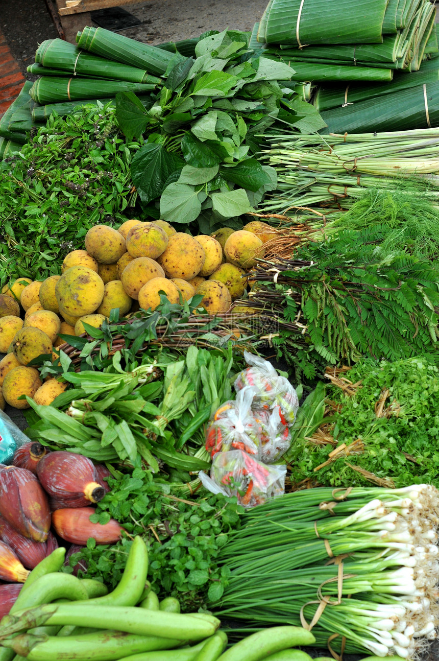 以Laos为单位的晨间市场土豆草药柠檬旅行情调茄子洋葱营养生态异国图片