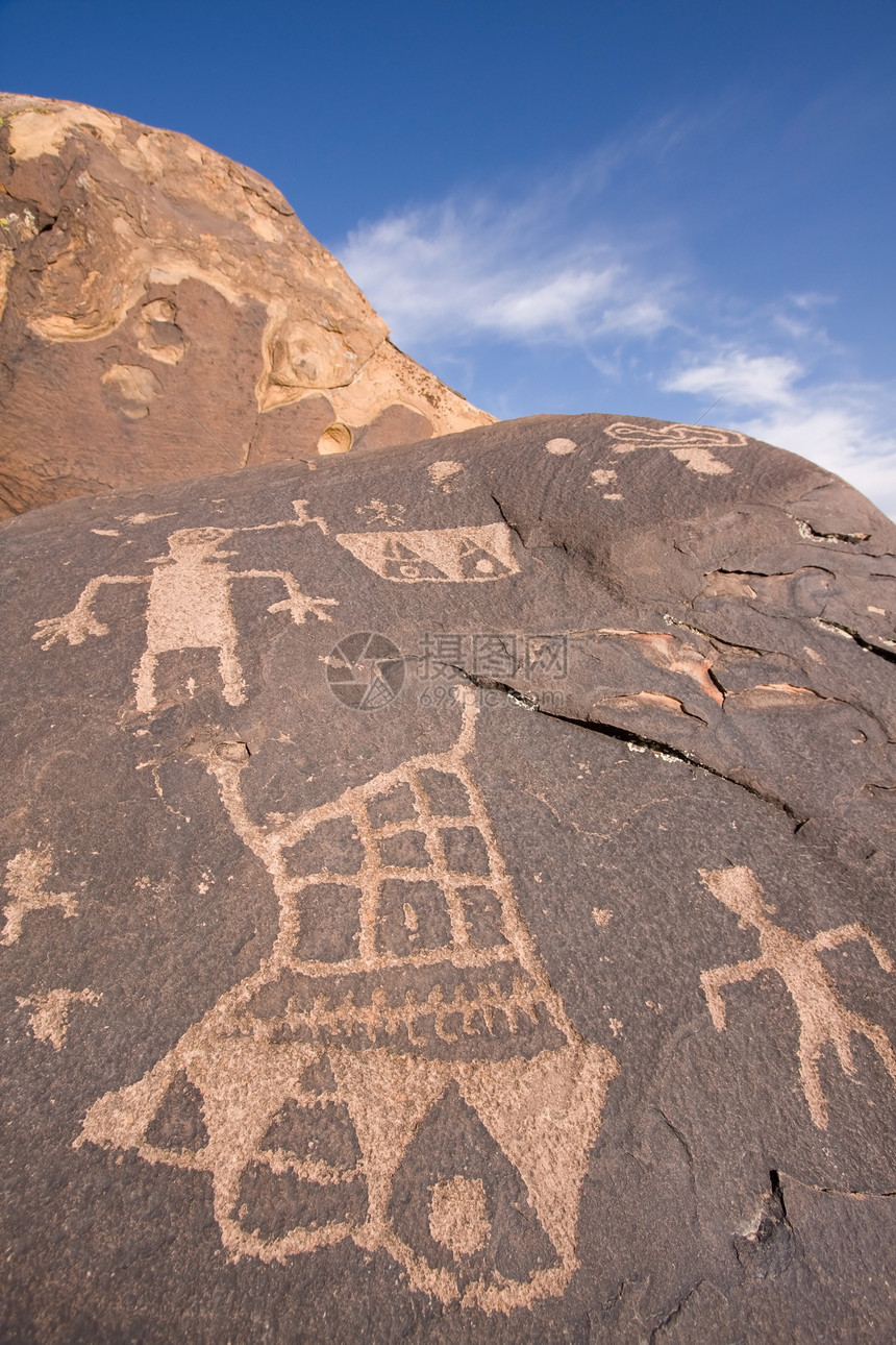 阿纳萨齐峡谷的Petroglyphs文明原住民文化历史评书雕刻涂鸦图片