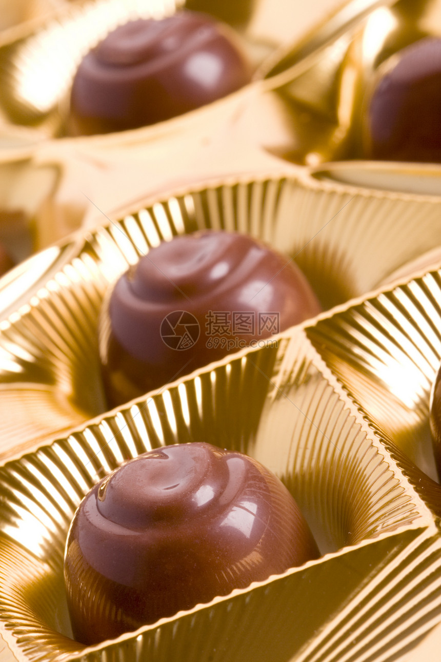 巧克力糖东西甜品美食可可甜点小吃棕色食物金子盒子图片
