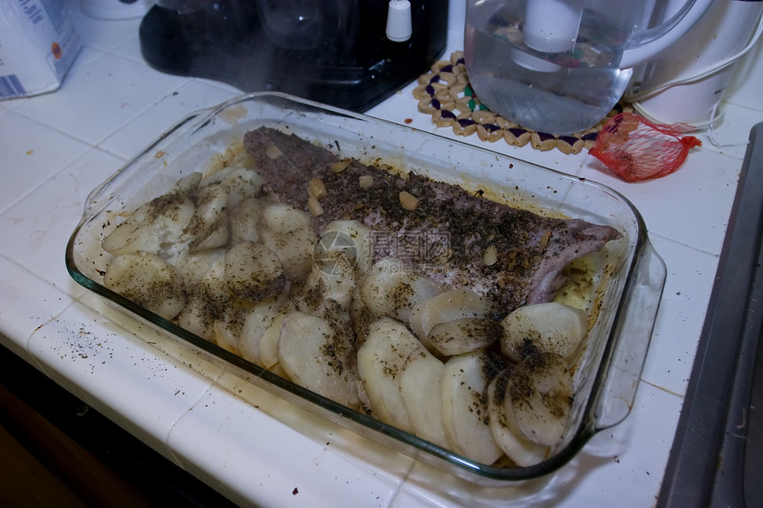 猪肉烤土豆蔬菜营养香料食谱胡椒用餐腰部美味食物炙烤图片