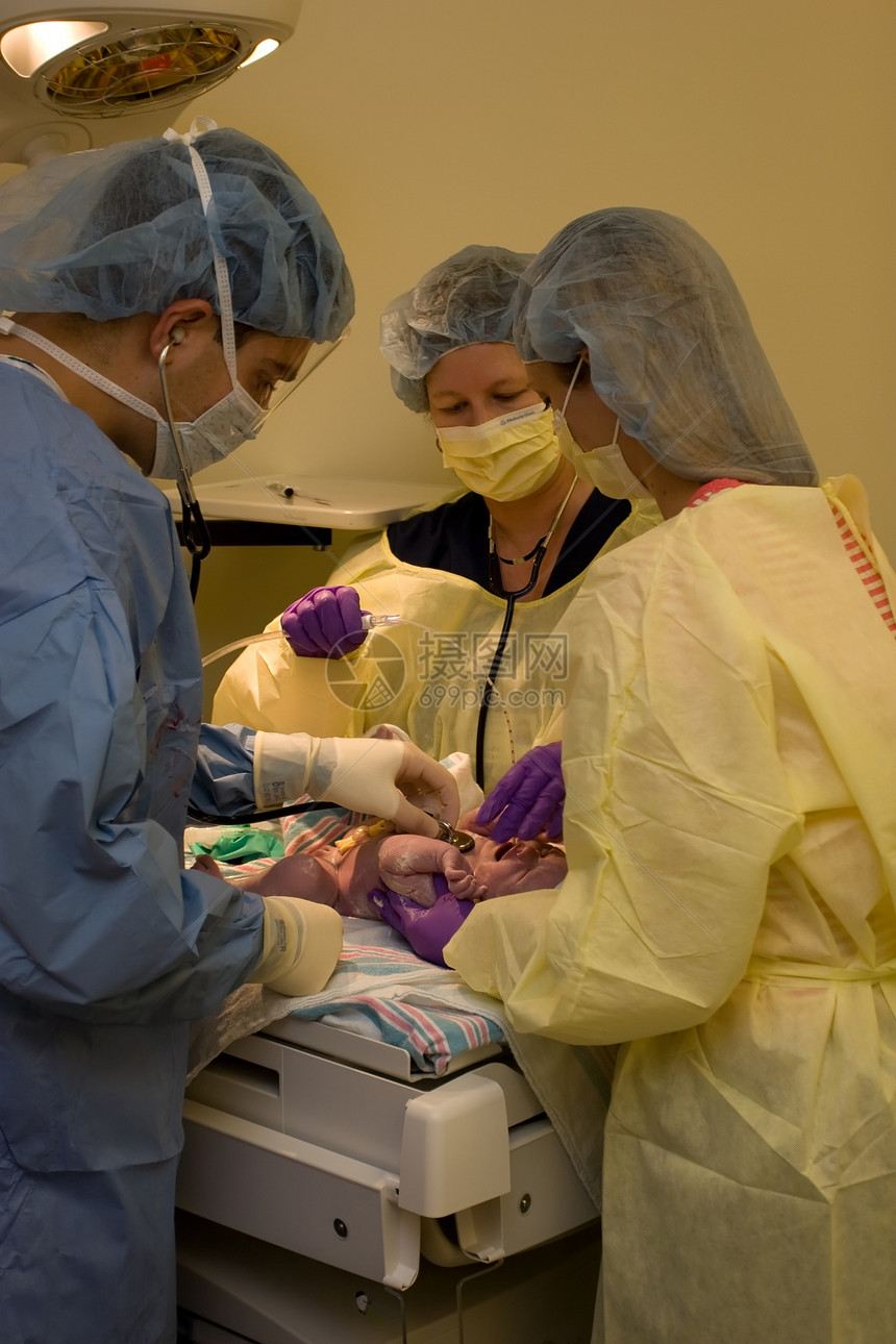 检查新生儿生活医疗考试送货外科女孩程序团队手术剖腹产图片