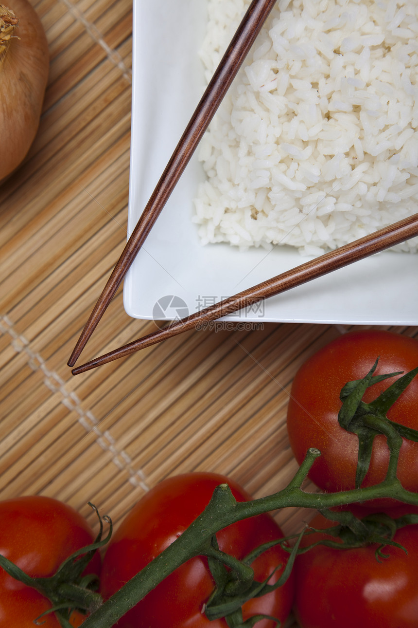 塔塔米垫上一碗白饭食物亚裔植物吃饭糖类文化健康饮食蔬菜生活方式长粒图片