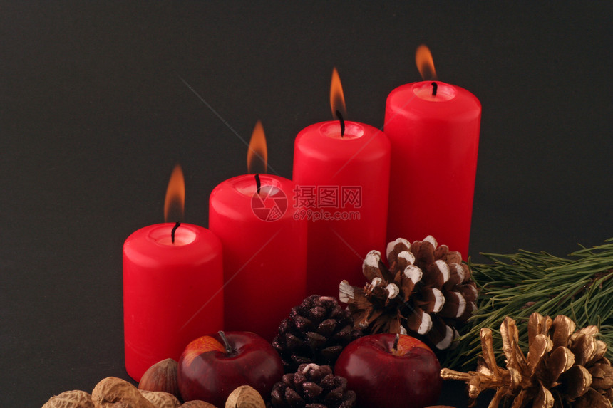 修道院维生素黑色坚果食物活动火焰花生庆祝基督松果图片
