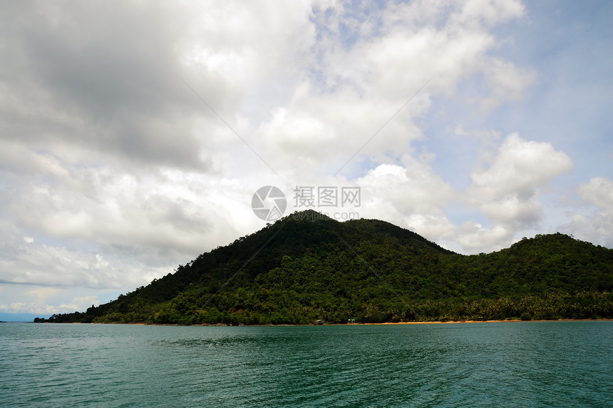 高昌岛反射岩石边缘旅游地平线旅行天气海滩天空热带图片