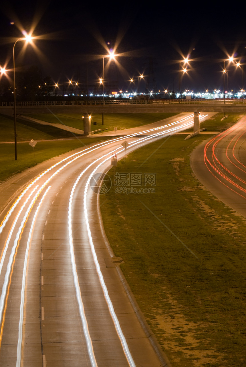 夜间交通车道车辆时间大灯运输运动速度街道驾驶旅行图片