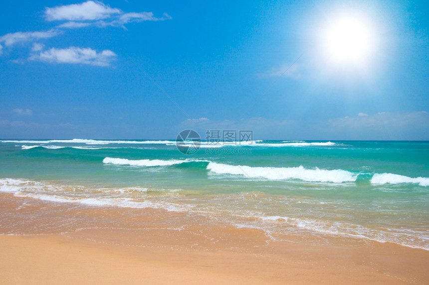 和平海滩海滩晴天旅行娱乐海浪热带太阳风景海洋地平线图片