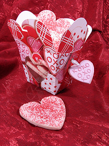 情人节的心形饼干背景织物红色背景图片