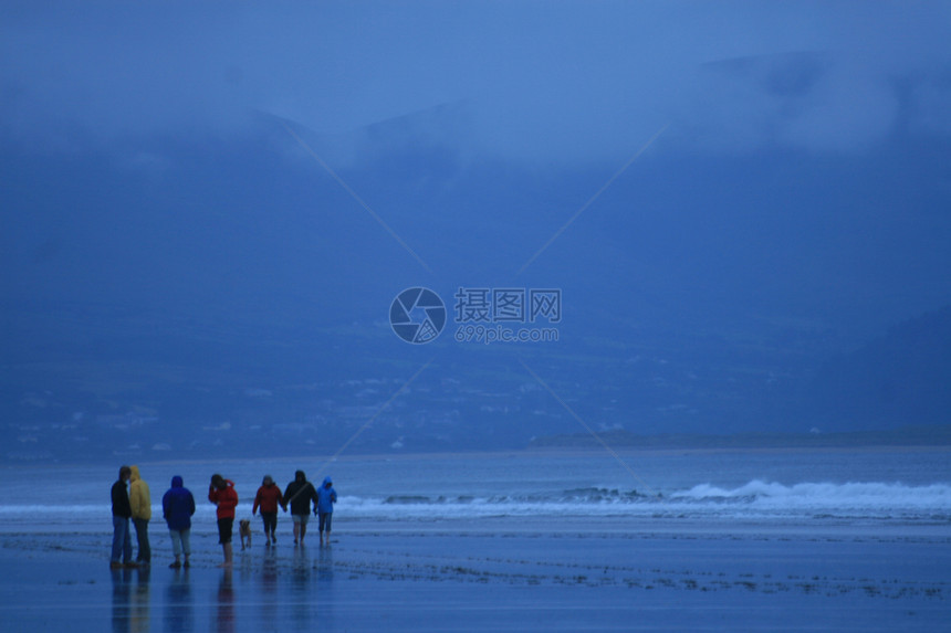 我们多么渺小海滩海岸蓝色图片