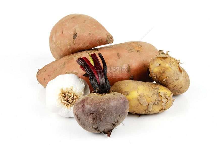 配有大蒜 甜菜根和马铃薯的甜土豆生活烹饪紫色块茎食物糖类营养感恩淀粉植物图片
