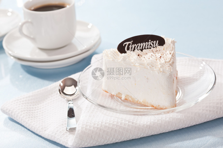 提拉米苏语Name咖啡白色勺子糕点食物巧克力甜点奶油图片