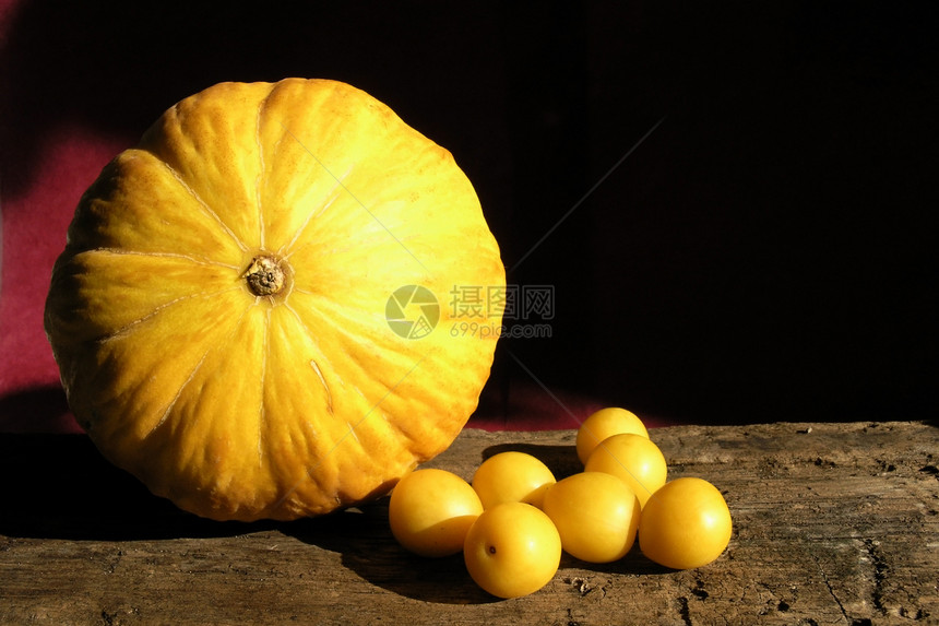 黄黄果食物西瓜李子饮食果味黄色图片