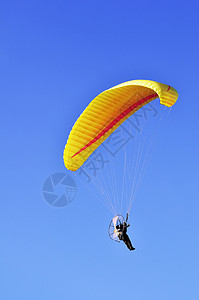 滑行滑动男人冒险活动闲暇伞兵乐趣空气危险跳伞飞行高清图片