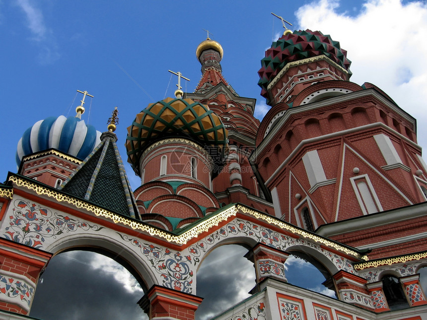 莫斯科寺庙建筑正方形建筑学雕刻反射天空圆顶红色历史蓝色图片