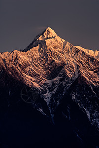 莫里森清晨杰德山峰顶背景