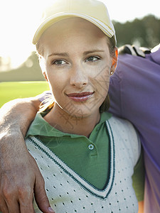年轻的高尔夫球男人男士活动女性中年人衣服成年人男性生活竞技背景图片