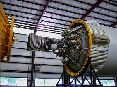 火箭引擎航天飞机引擎天空发射科学喷射宇宙月亮燃料助推器火箭中心背景