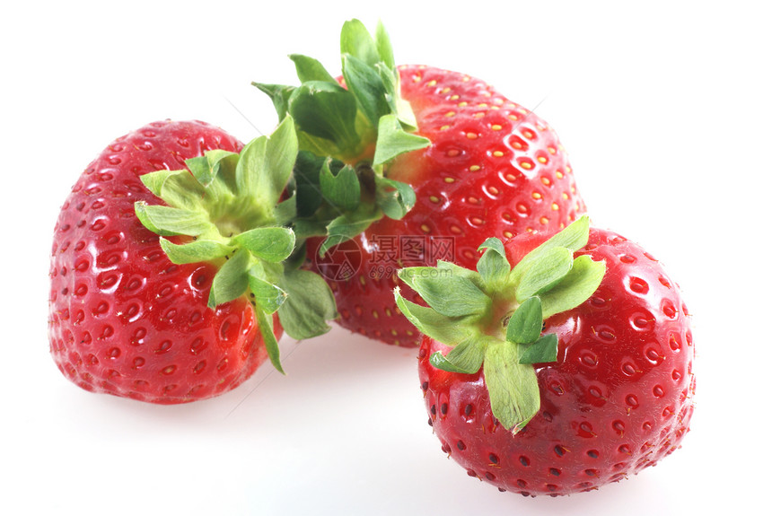 三个草莓白色维生素浆果宏观红色水果食物饮食图片