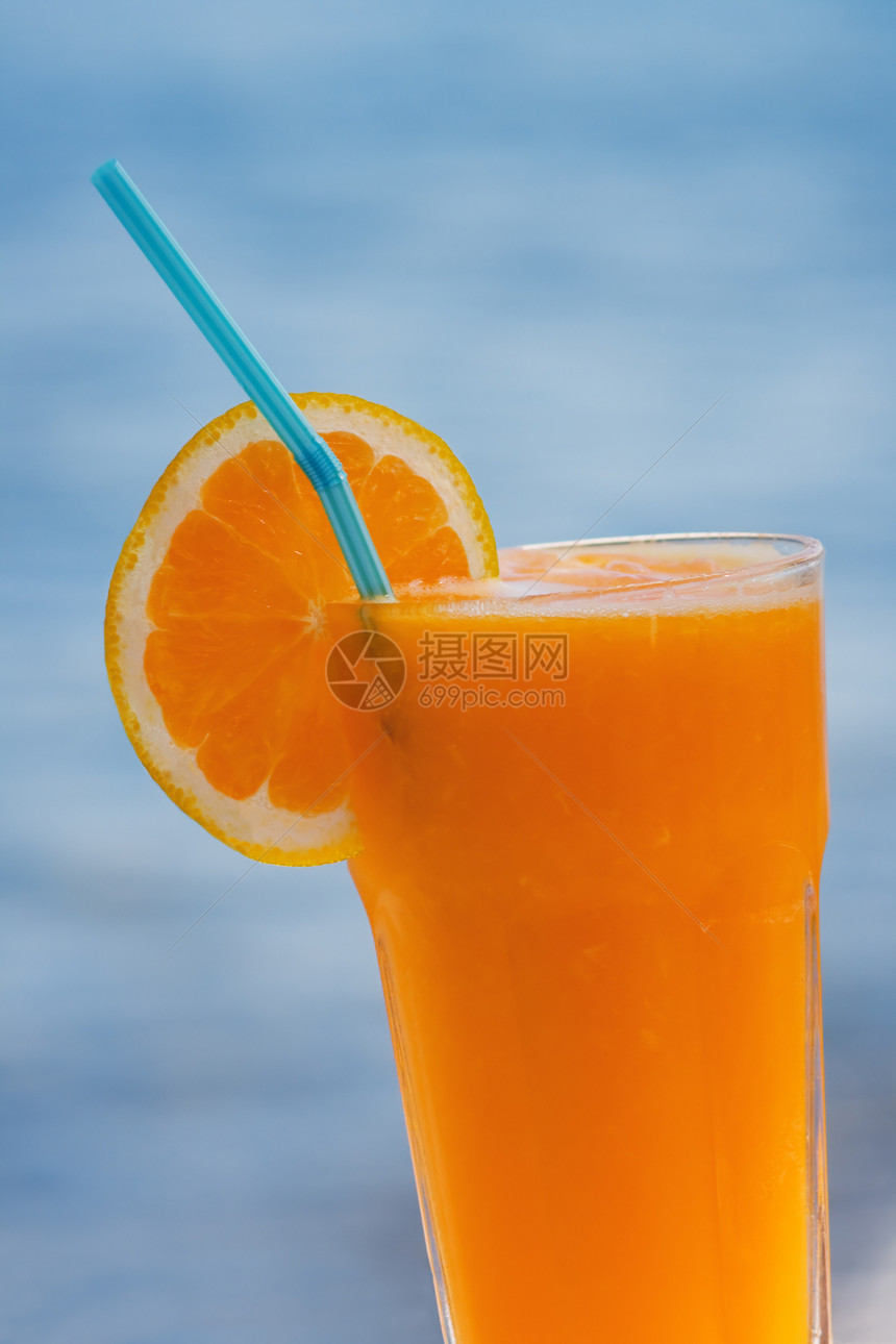 新鲜橙汁稻草闲暇玻璃保健卫生水晶水果酒精果汁液体图片