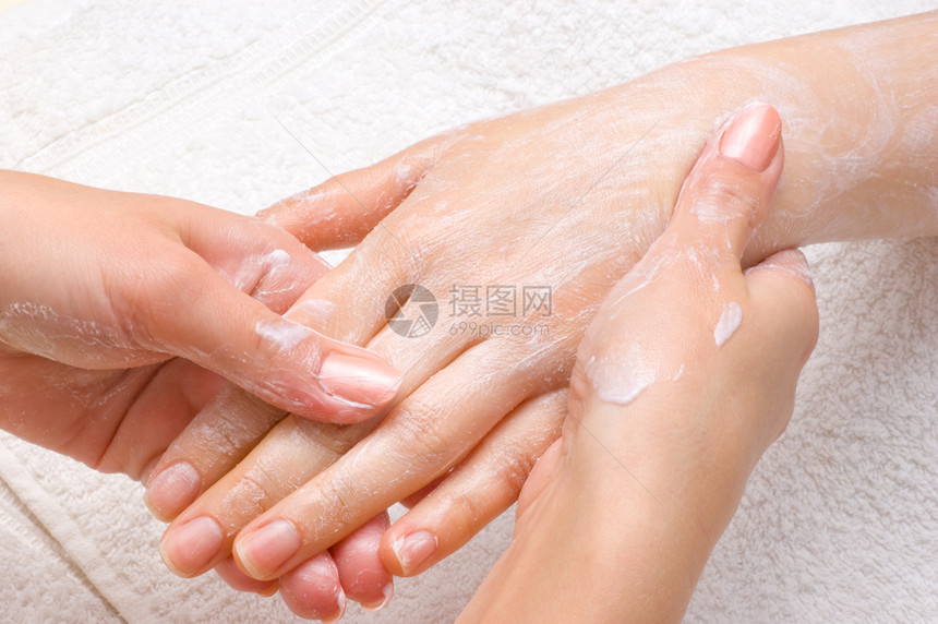 剥皮或脱水程序润肤棕榈洁净洗剂服务魅力美容师按摩治疗温泉图片