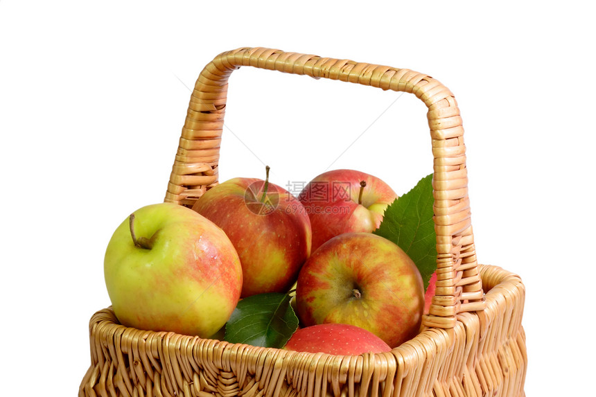 带新鲜苹果的篮子农业营养果盘水果叶子红色饮食食物图片