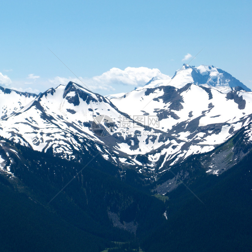 夏季惠斯勒山高峰会议哨子假期滑雪首脑旅行照片美丽旅游天空冰川图片