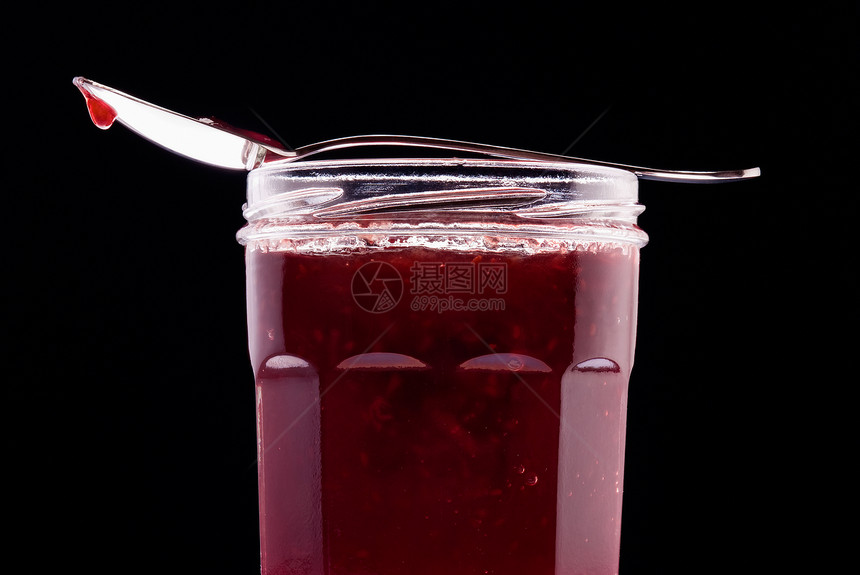 果酱和茶匙甜点营养红色水果食物玻璃勺子图片
