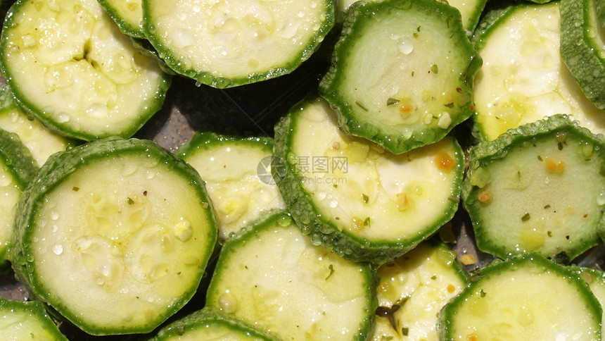 库尔热苏奇尼美食食物营养黄色宏观蔬菜绿色图片