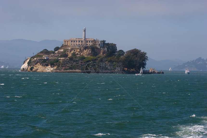 Alcatraz岛海岸监狱建筑风景岩石地标假期博物馆刑事灯塔图片