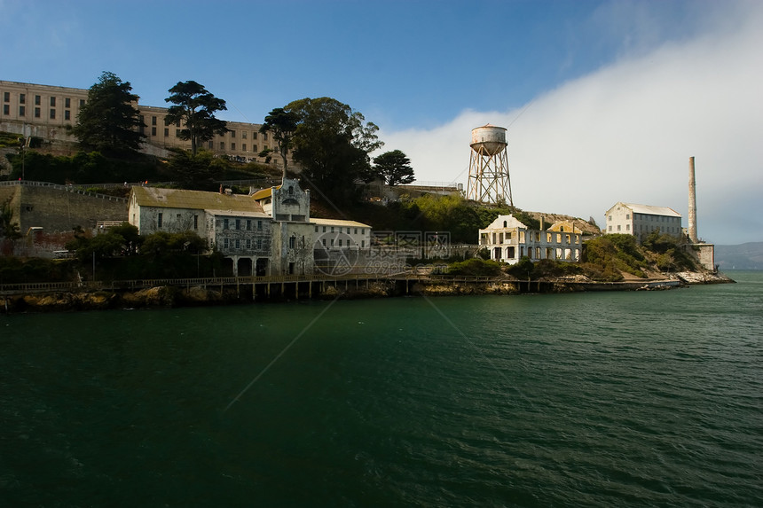 Alcatraz岛监狱海洋海岸刑事灯塔历史地标博物馆摩天大楼国家图片