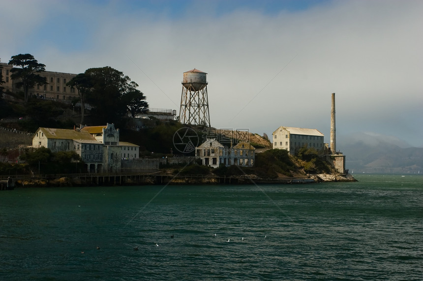 Alcatraz岛岩石建筑风景公园历史纪念碑吸引力安全历史性地标图片