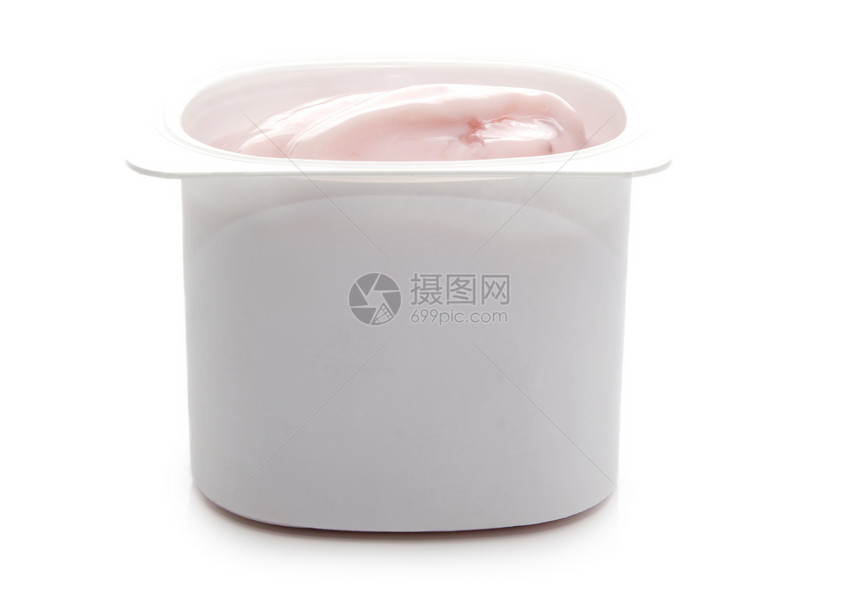 塑料容器中的酸奶小吃营养食物粉色白色饮食奶制品杯子甜点图片