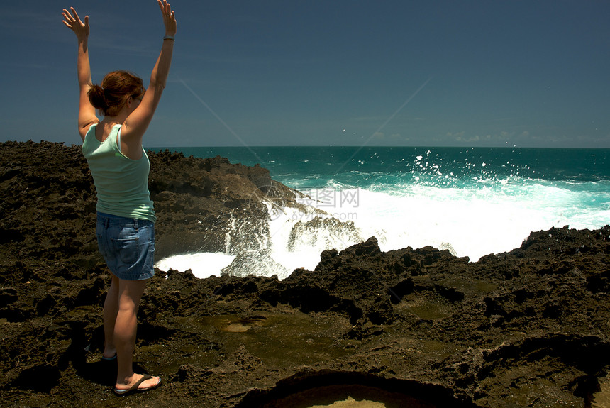 和波多黎各的海湾游客天空摄影冲浪岩石海岸线制作人假期海浪图片