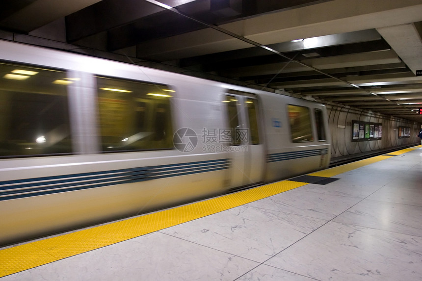 捷运旅行城市都市隧道运动管子过境火车车辆车皮图片