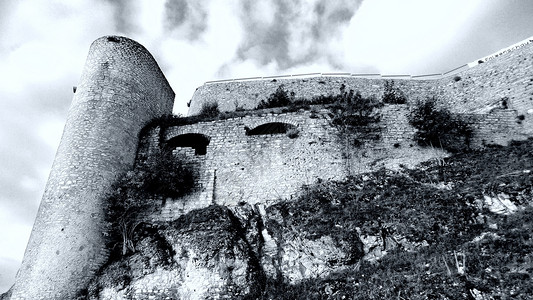 上施瓦本胡亨内芬城堡斗争贵族东容建筑堡垒中年石头黑暗时代骑士建筑学背景