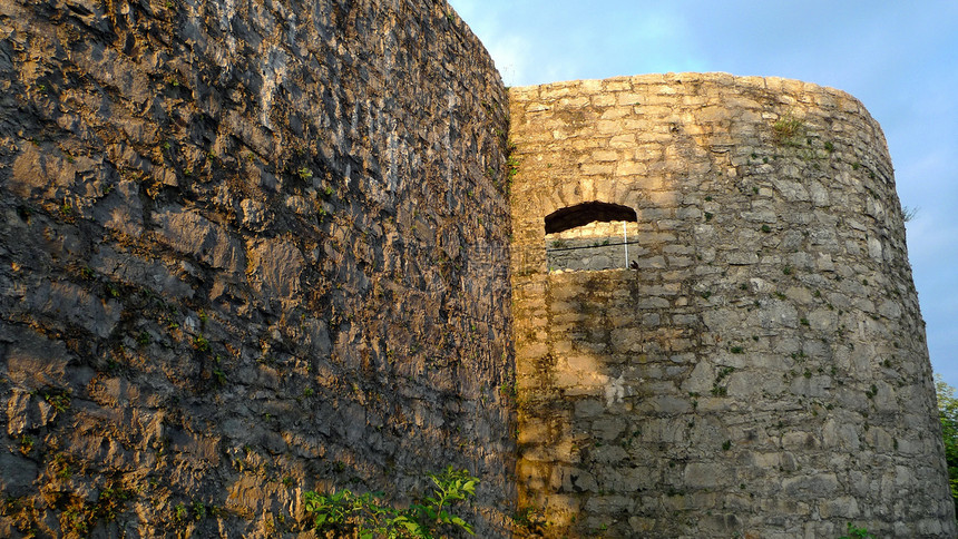 胡亨内芬城堡斗争建筑学房子石头建筑骑士堡垒贵族中年残骸图片