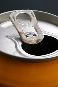 铝饮料罐圆柱罐装食物啤酒开场白金属戒指圆圈背景图片