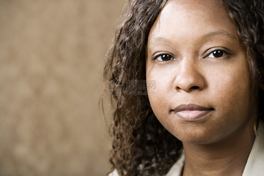 美籍非裔美洲妇女人士女性头发商务女士图片